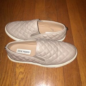 Steve Madden slip ons